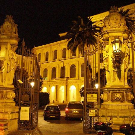 Barberini Luxury Rooms Рим Экстерьер фото